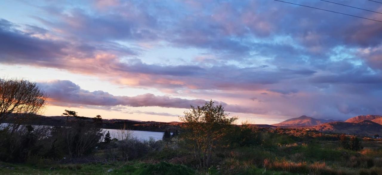 Red Deer Cosy Apartment In Letterfrack Connemara المظهر الخارجي الصورة
