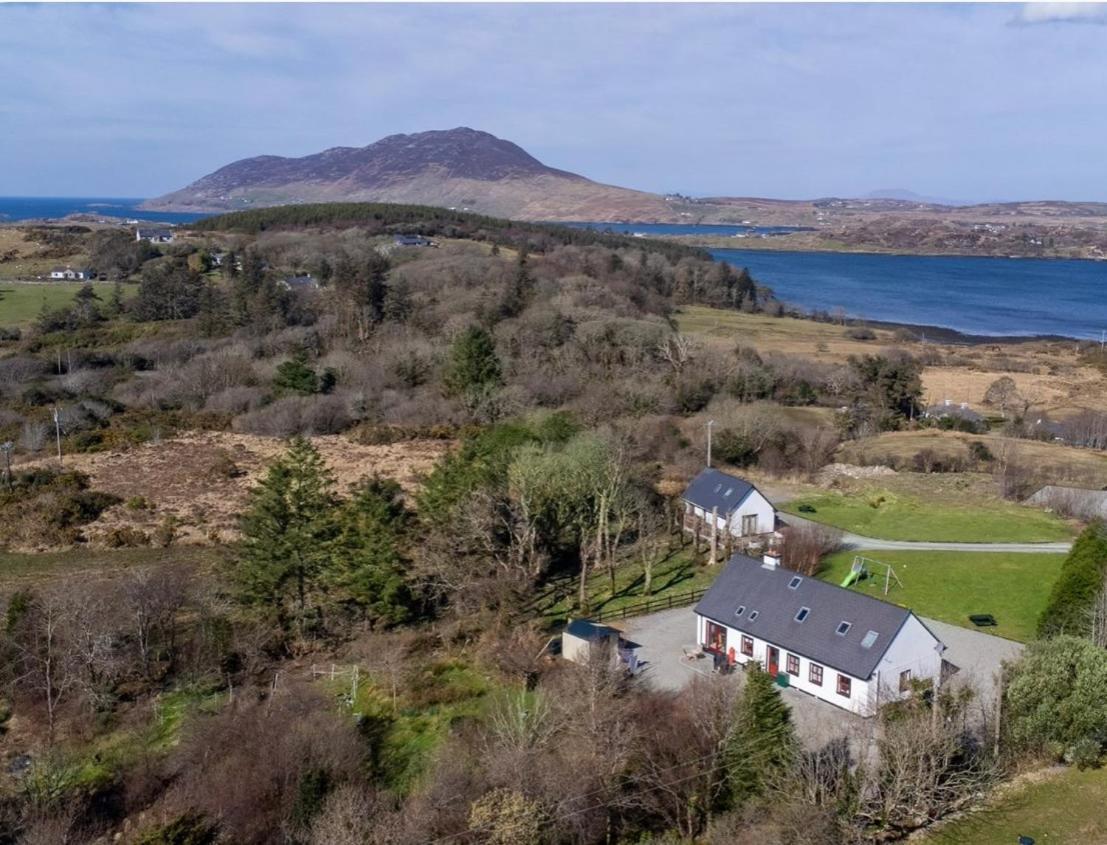 Red Deer Cosy Apartment In Letterfrack Connemara المظهر الخارجي الصورة
